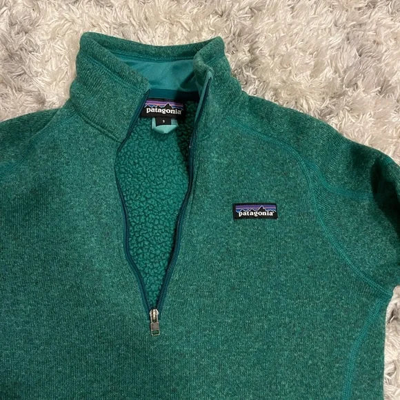Patagonia Green Quarter-Zip Sweatshirt - Picture 5 of 9
